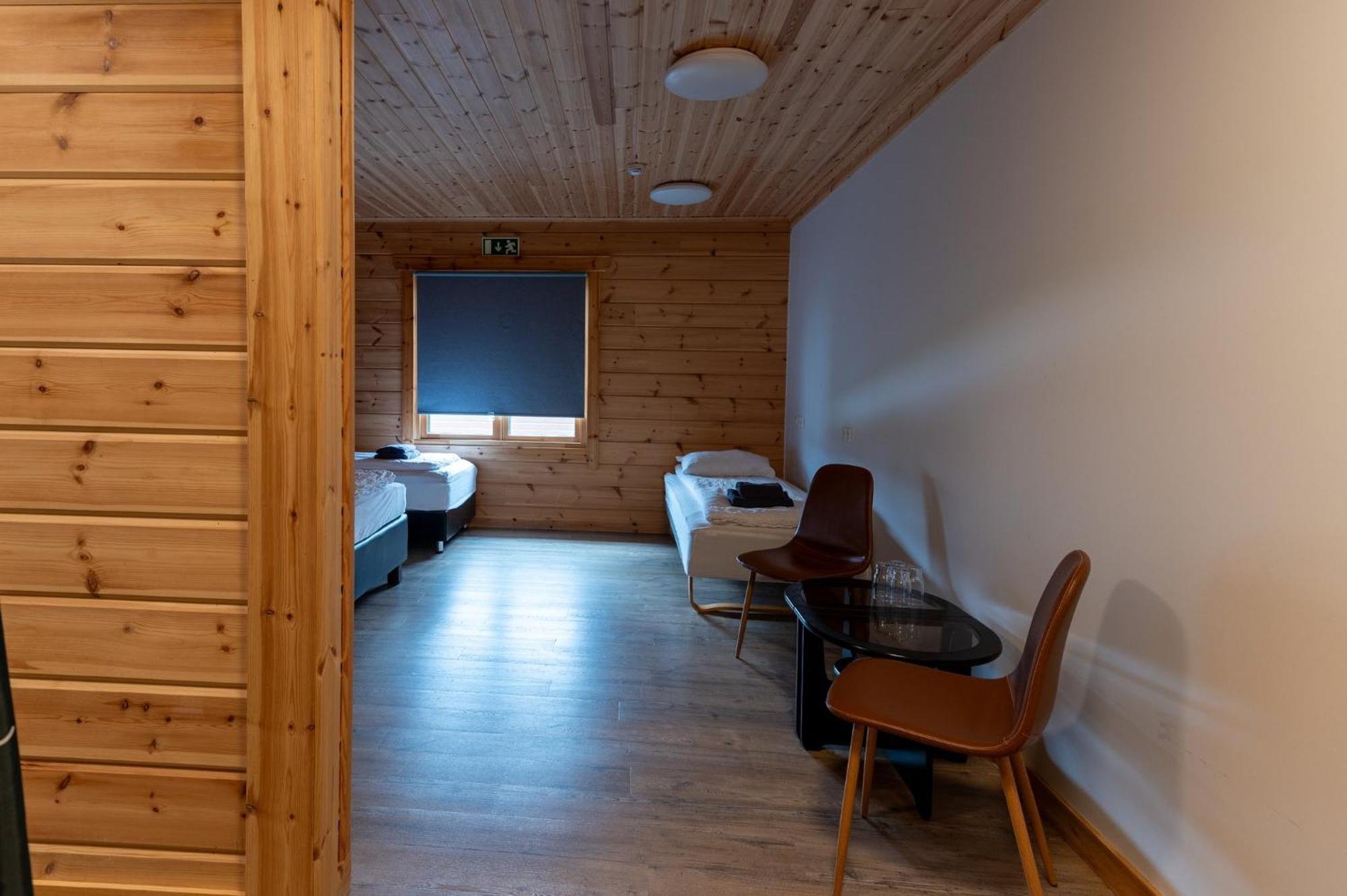 Gladheimar Guesthouse 블론두오스 외부 사진