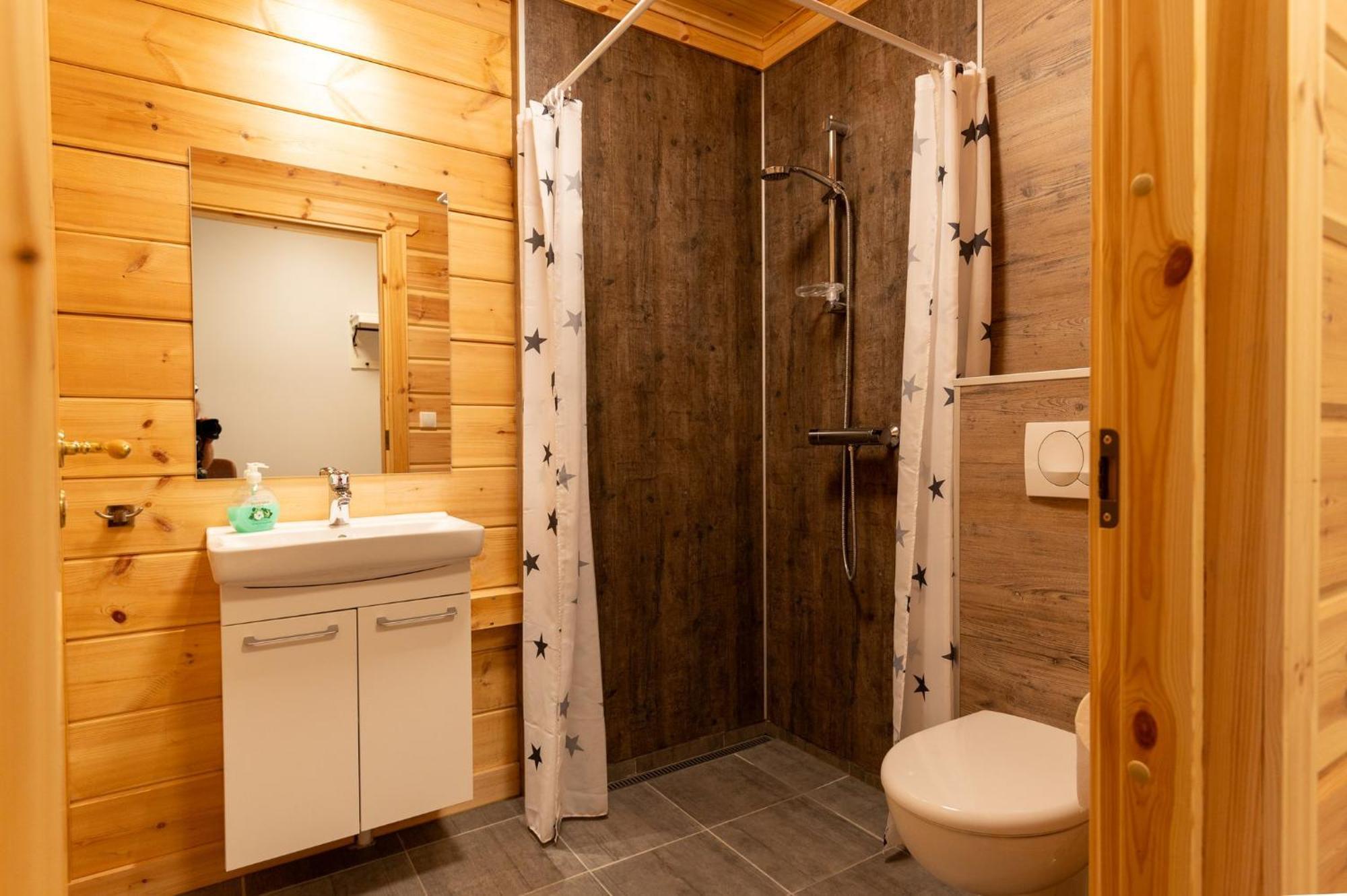 Gladheimar Guesthouse 블론두오스 외부 사진