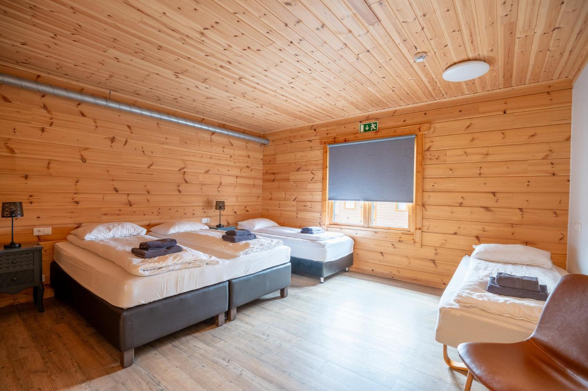 Gladheimar Guesthouse 블론두오스 외부 사진